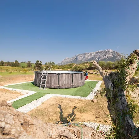 S'ena E Su Juncu Сasa de vacaciones Loculi