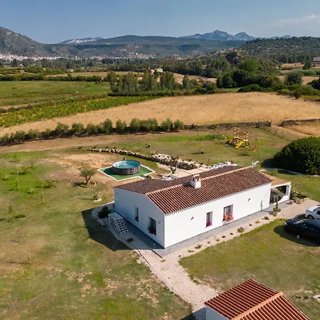 S'ena E Su Juncu Villa *