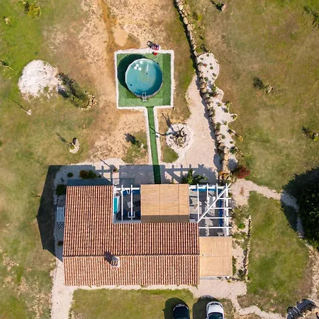 Сasa de vacaciones S'ena E Su Juncu Loculi