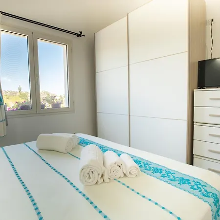 S'ena E Su Juncu * Loculi