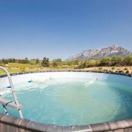 Сasa de vacaciones S'ena E Su Juncu *