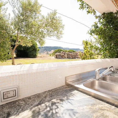 S'ena E Su Juncu Сasa de vacaciones Loculi